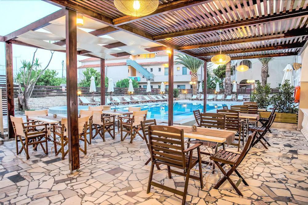 Natalie Aparthotel 3*
